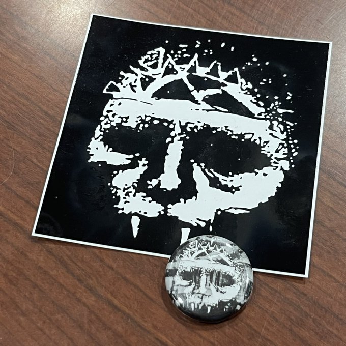 画像1: INTEGRITY / Blackest skull (sticker + badge)